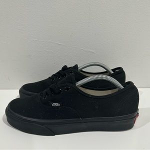 Vans Women's Off the Wall Black Skateboarding Low Top Lace Up Shoes Size 7.5